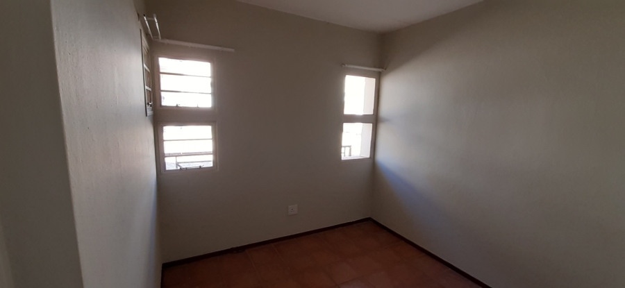 2 Bedroom Property for Sale in Moffat View Gauteng