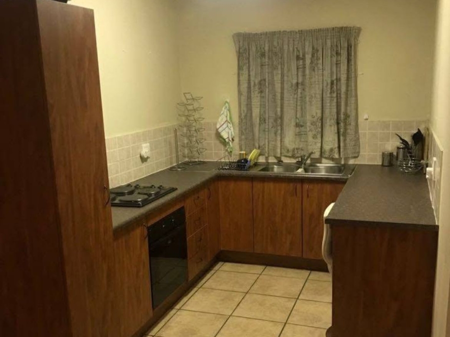 2 Bedroom Property for Sale in Kosmosdal Gauteng