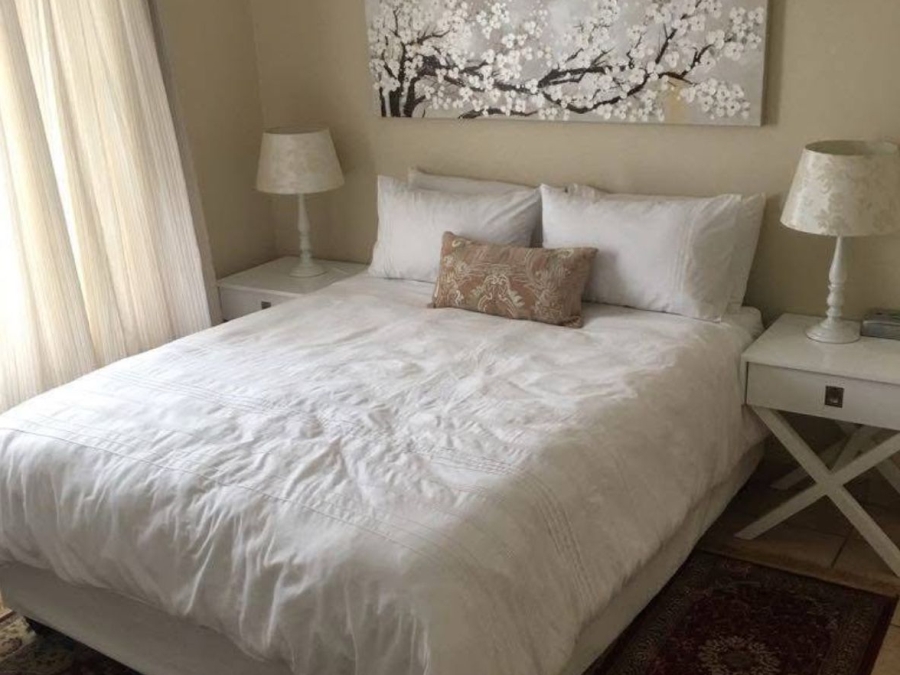 2 Bedroom Property for Sale in Kosmosdal Gauteng