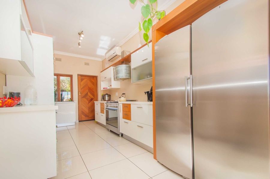 4 Bedroom Property for Sale in Linden Gauteng