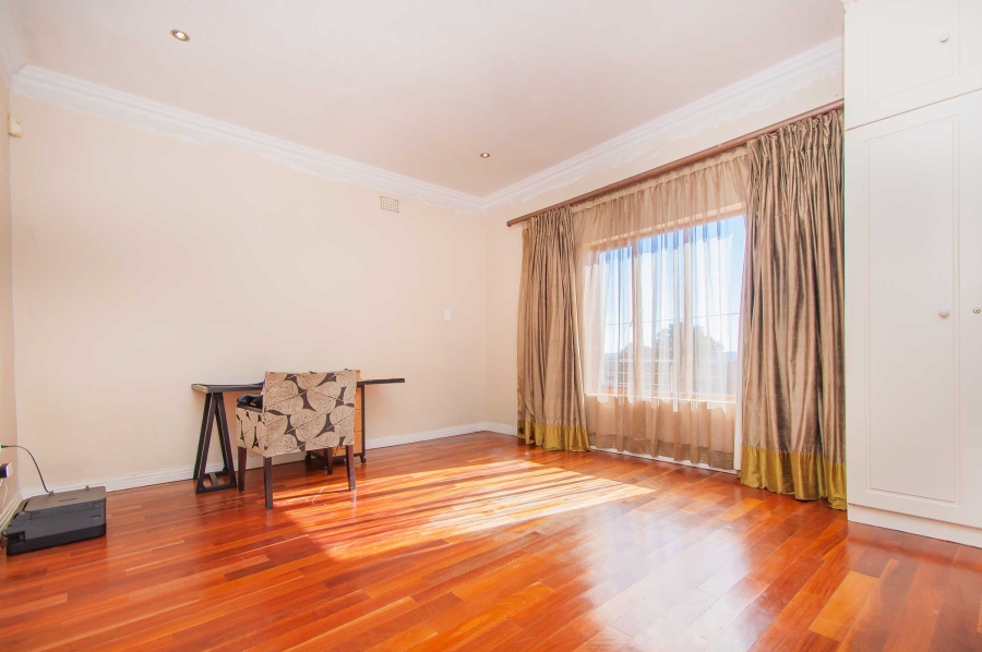 4 Bedroom Property for Sale in Linden Gauteng