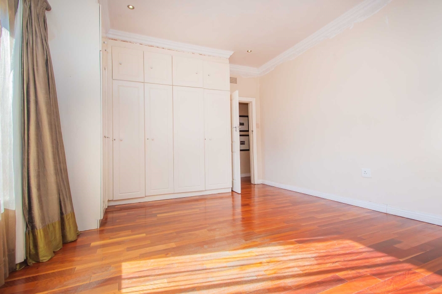 4 Bedroom Property for Sale in Linden Gauteng
