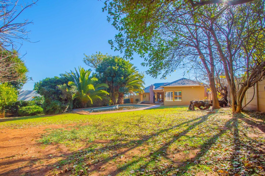 4 Bedroom Property for Sale in Linden Gauteng