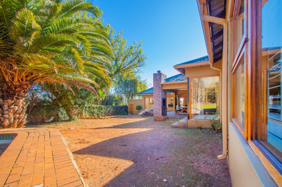 4 Bedroom Property for Sale in Linden Gauteng
