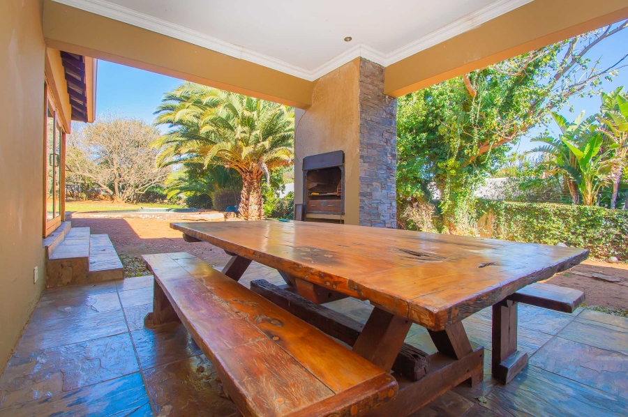 4 Bedroom Property for Sale in Linden Gauteng