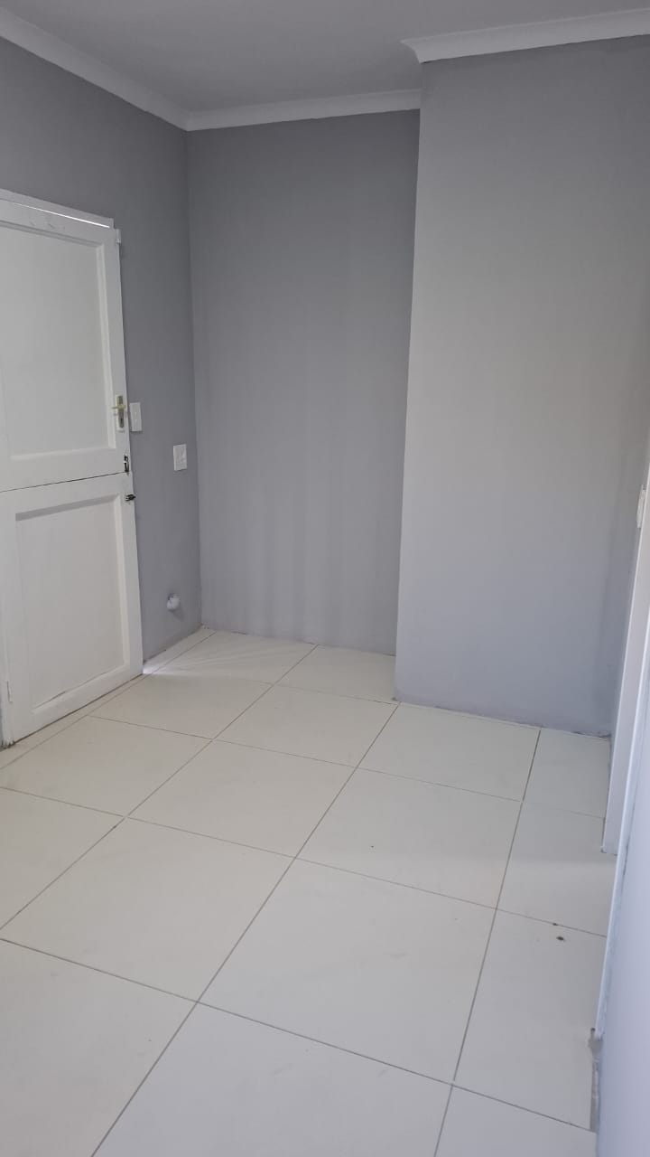 To Let 1 Bedroom Property for Rent in Noordwyk Gauteng