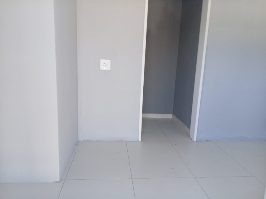To Let 1 Bedroom Property for Rent in Noordwyk Gauteng