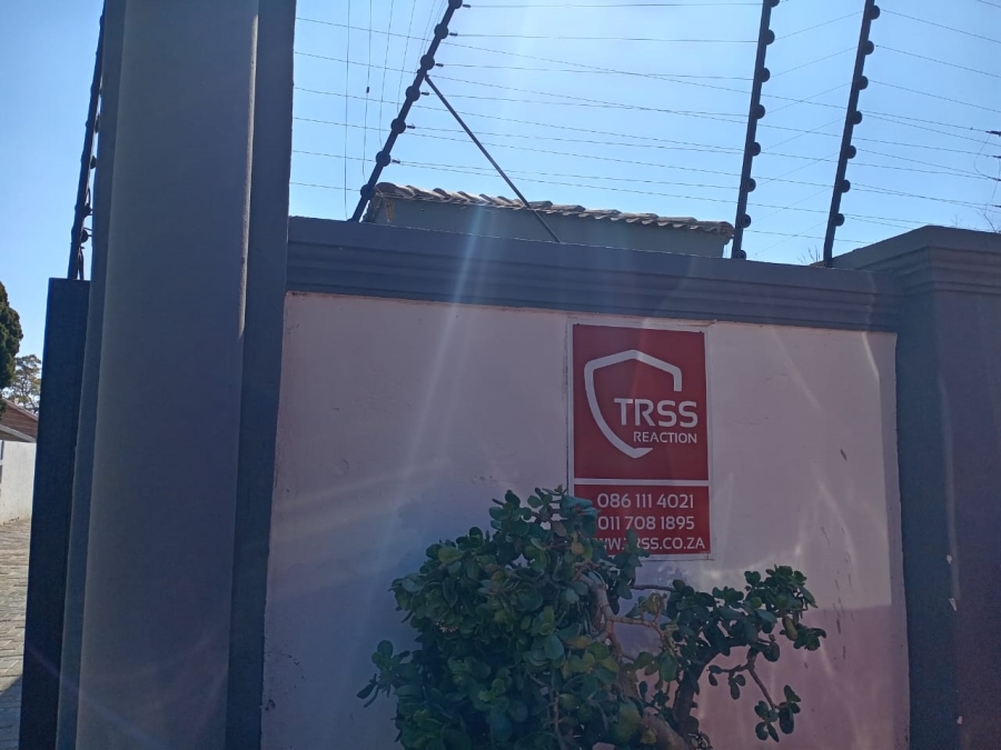 To Let 1 Bedroom Property for Rent in Noordwyk Gauteng