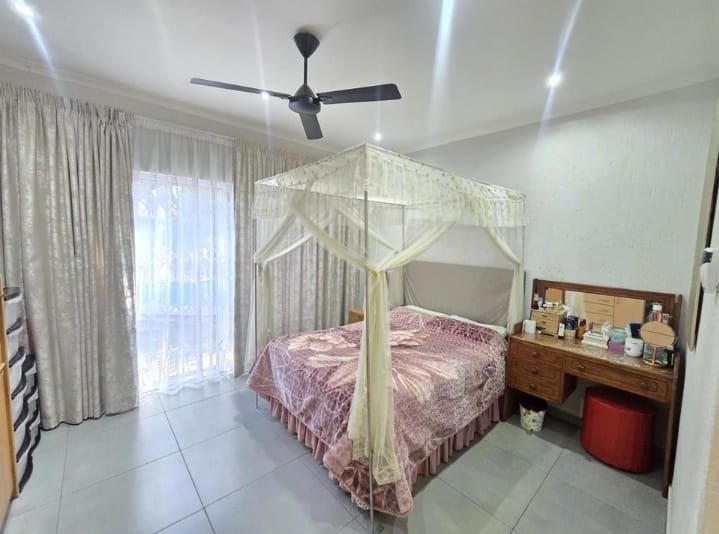 4 Bedroom Property for Sale in Glenvista Gauteng