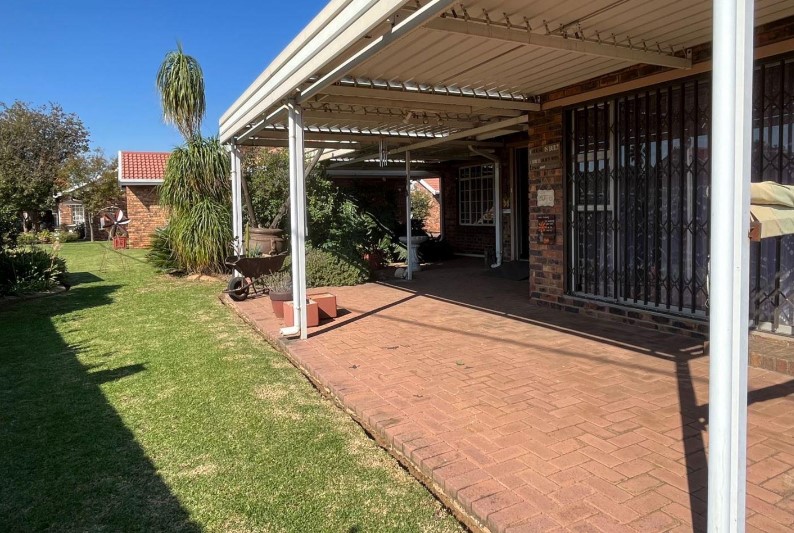 2 Bedroom Property for Sale in Arcon Park Gauteng