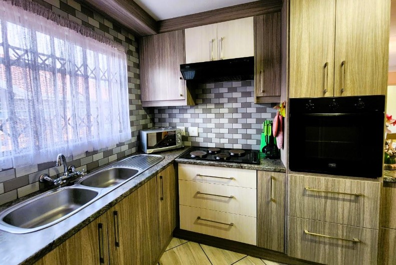 2 Bedroom Property for Sale in Arcon Park Gauteng