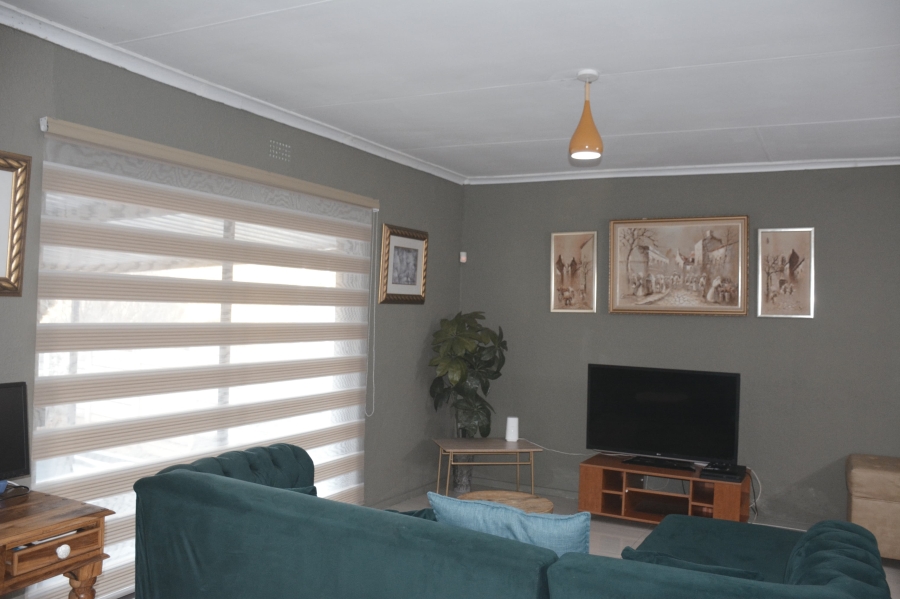 3 Bedroom Property for Sale in Roodekrans Gauteng
