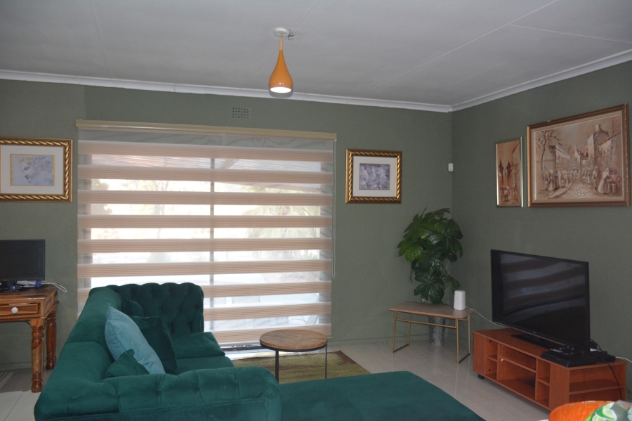 3 Bedroom Property for Sale in Roodekrans Gauteng