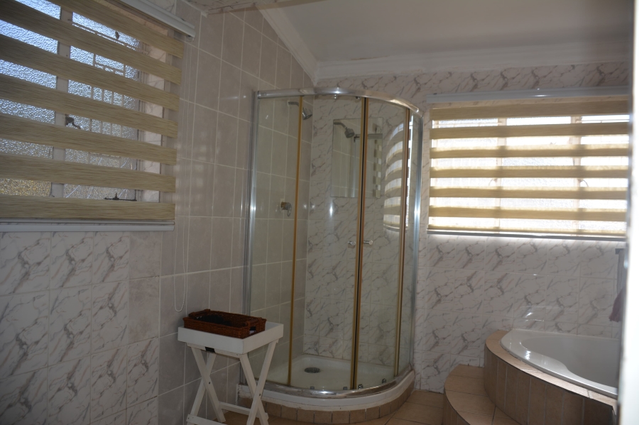 3 Bedroom Property for Sale in Roodekrans Gauteng