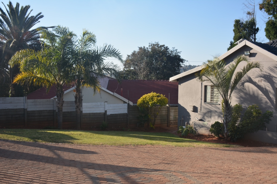 3 Bedroom Property for Sale in Roodekrans Gauteng