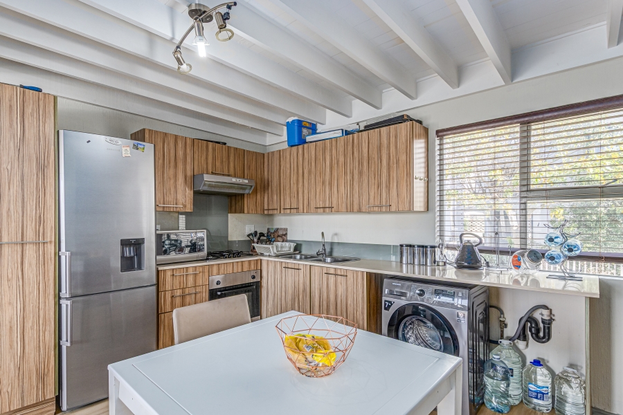 2 Bedroom Property for Sale in Lonehill Gauteng