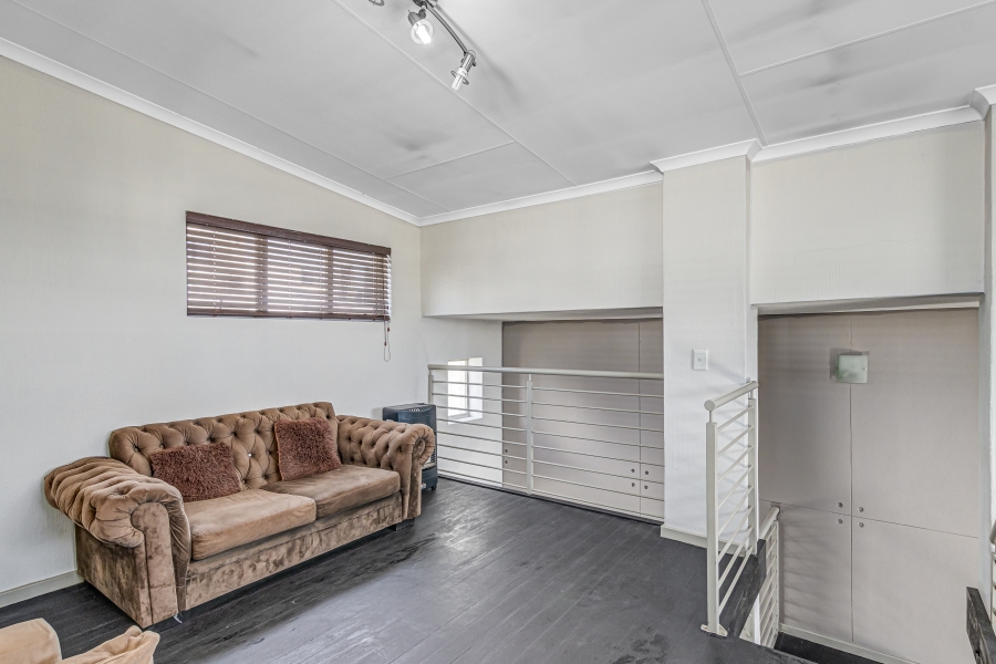2 Bedroom Property for Sale in Lonehill Gauteng