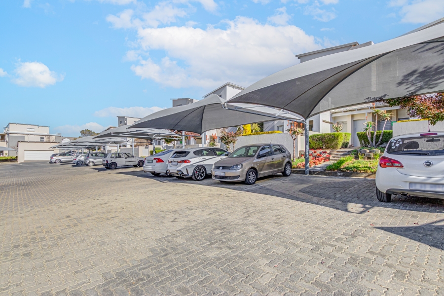 2 Bedroom Property for Sale in Lonehill Gauteng