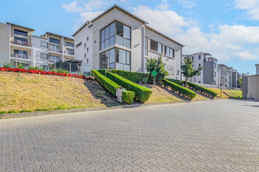 2 Bedroom Property for Sale in Lonehill Gauteng