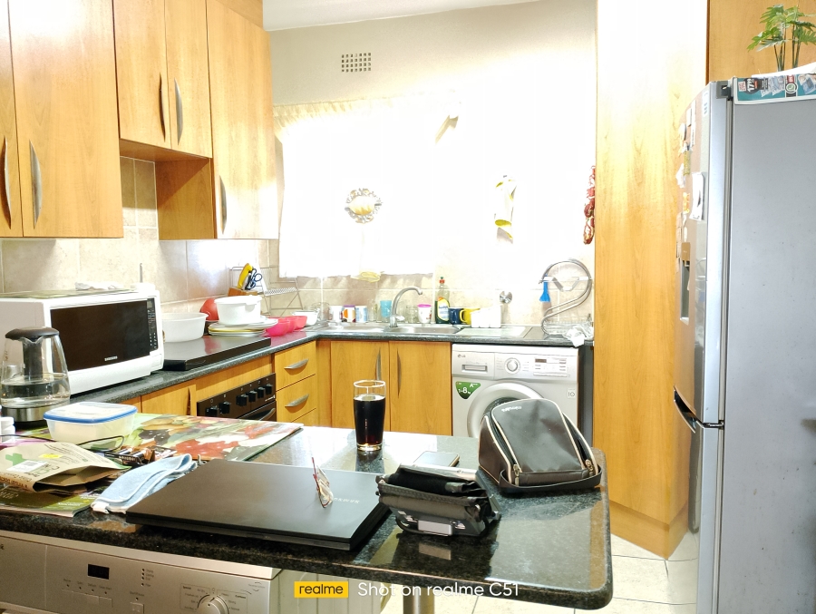 2 Bedroom Property for Sale in Sonneveld Gauteng