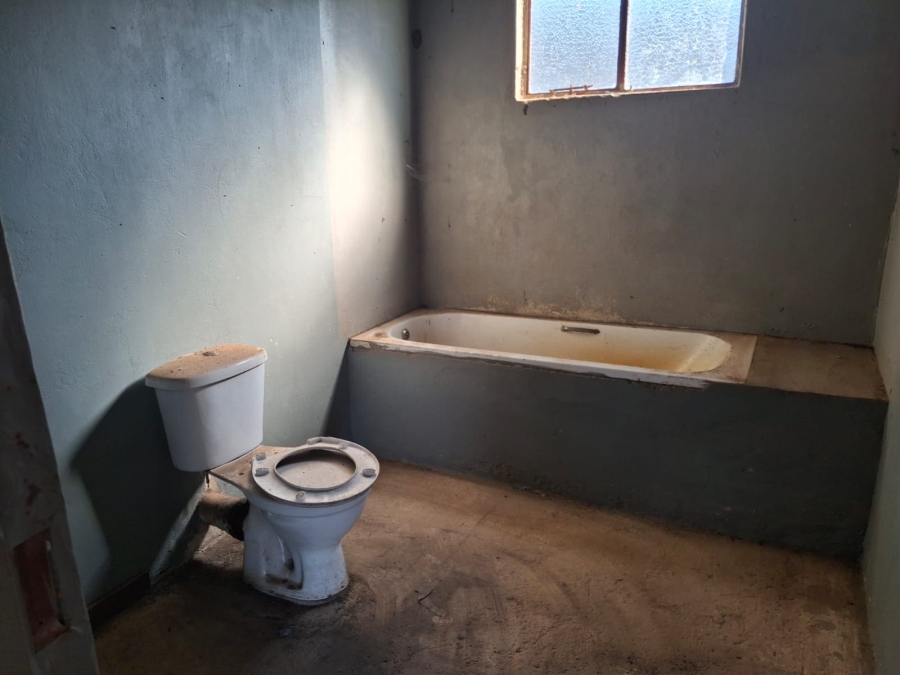 2 Bedroom Property for Sale in Venterspos Gauteng
