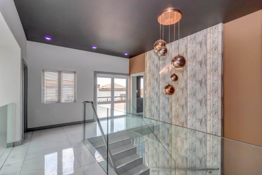 To Let 4 Bedroom Property for Rent in Hyde Park Gauteng