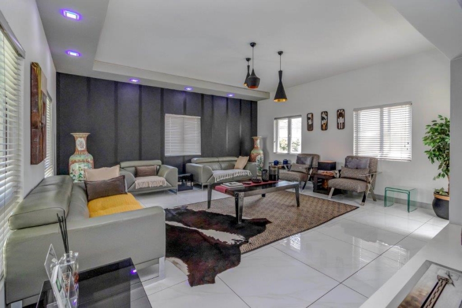 To Let 4 Bedroom Property for Rent in Hyde Park Gauteng