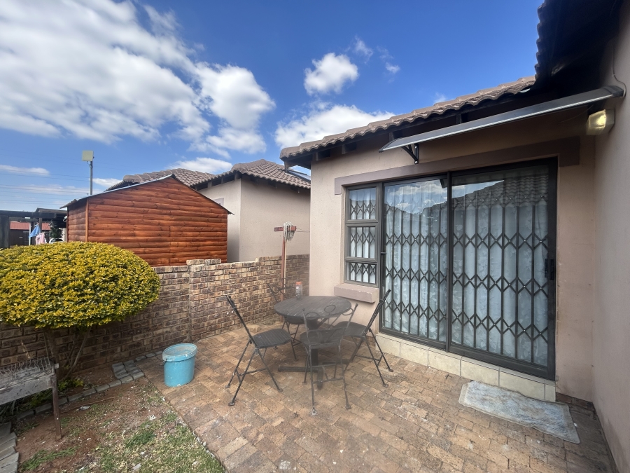 To Let 3 Bedroom Property for Rent in Chantelle Gauteng