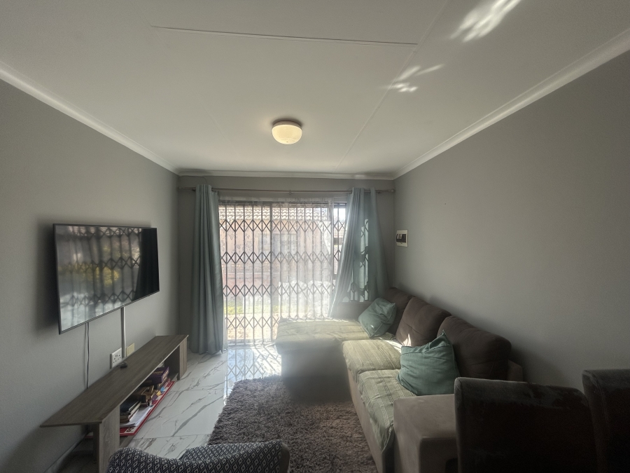 To Let 3 Bedroom Property for Rent in Chantelle Gauteng
