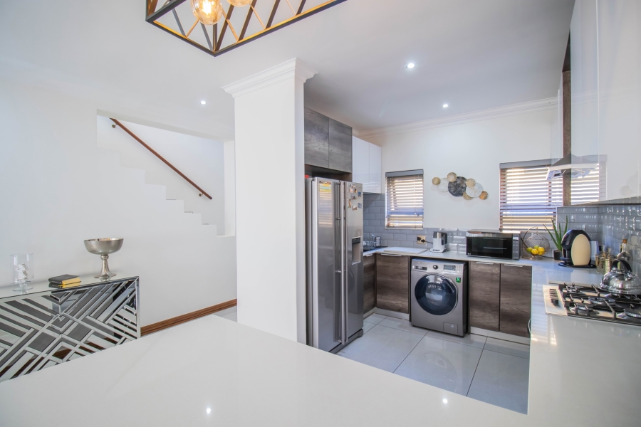 3 Bedroom Property for Sale in Carlswald Gauteng