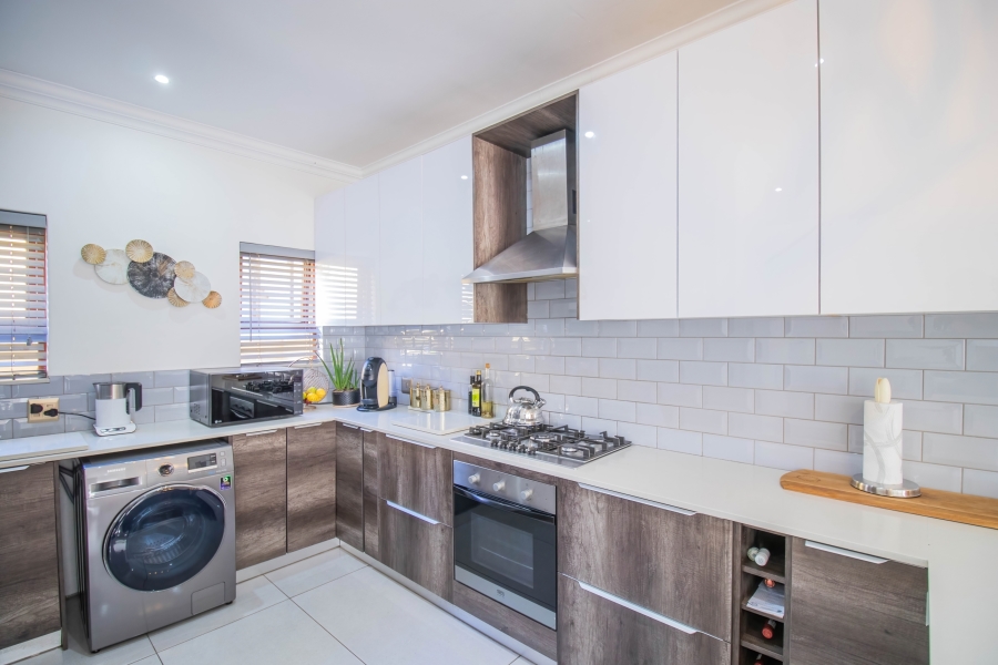 3 Bedroom Property for Sale in Carlswald Gauteng