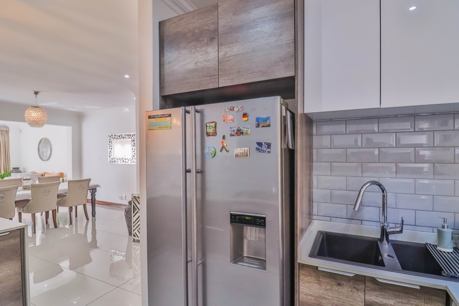 3 Bedroom Property for Sale in Carlswald Gauteng
