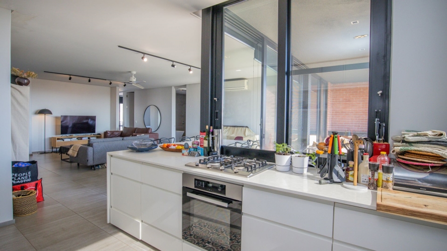 3 Bedroom Property for Sale in Nieuw Muckleneuk Gauteng