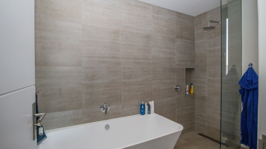 3 Bedroom Property for Sale in Nieuw Muckleneuk Gauteng