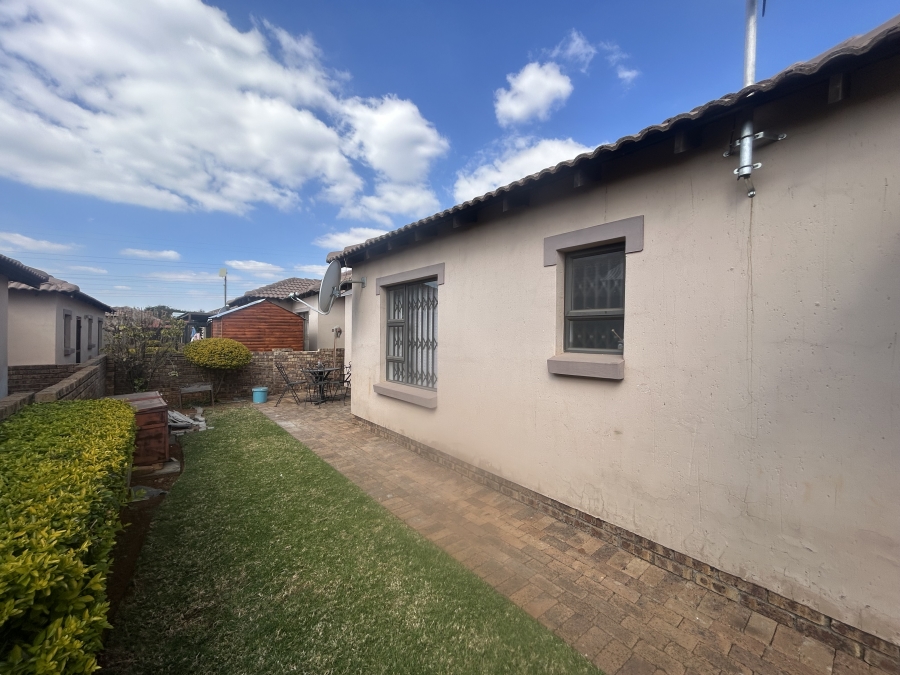 To Let 3 Bedroom Property for Rent in The Orchards Gauteng