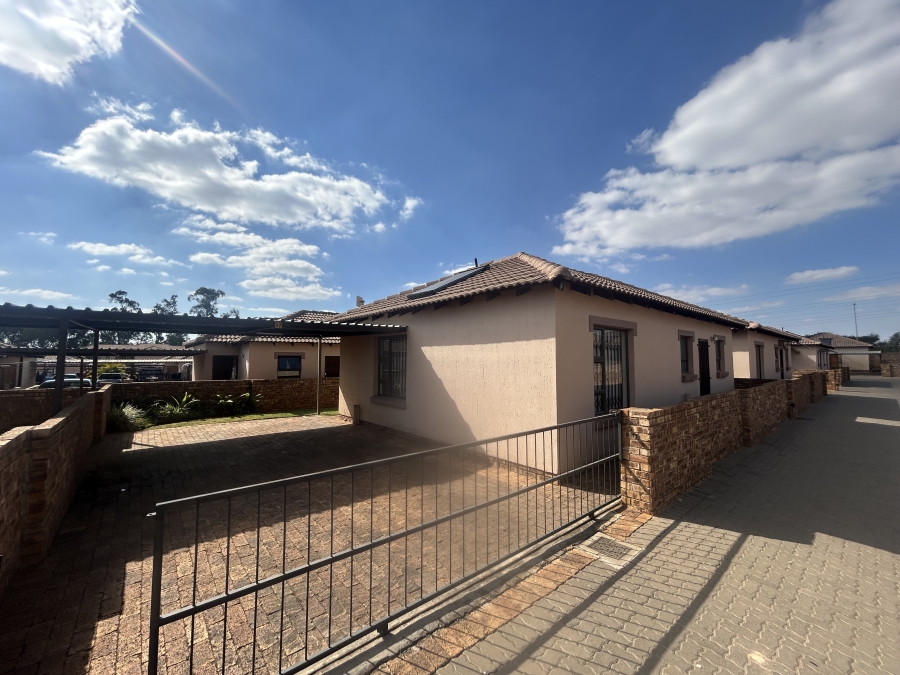 To Let 3 Bedroom Property for Rent in The Orchards Gauteng