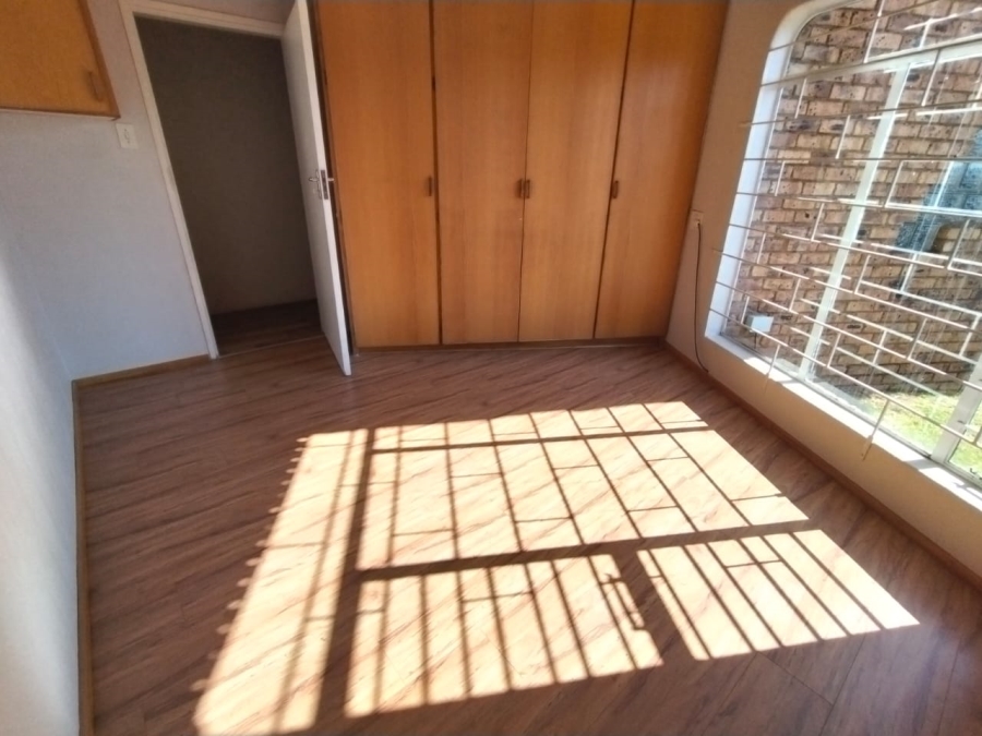 To Let 2 Bedroom Property for Rent in Noordheuwel Gauteng