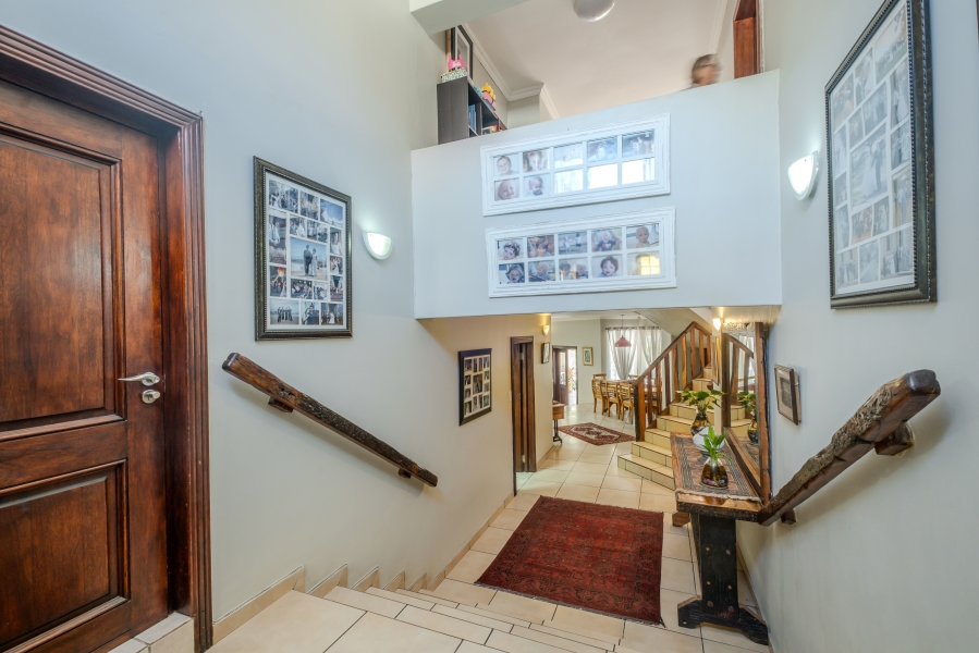 5 Bedroom Property for Sale in Moreleta Park Gauteng