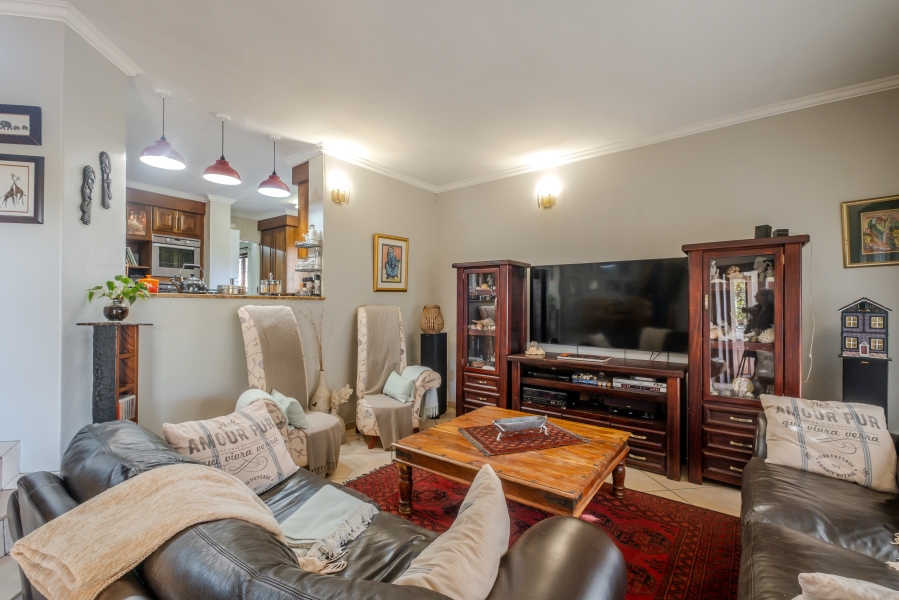 5 Bedroom Property for Sale in Moreleta Park Gauteng