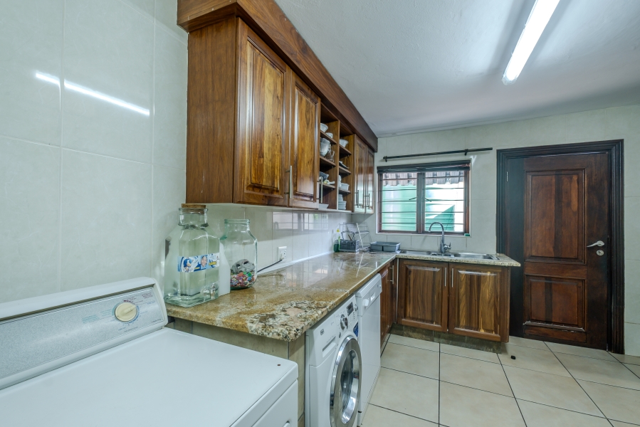 5 Bedroom Property for Sale in Moreleta Park Gauteng