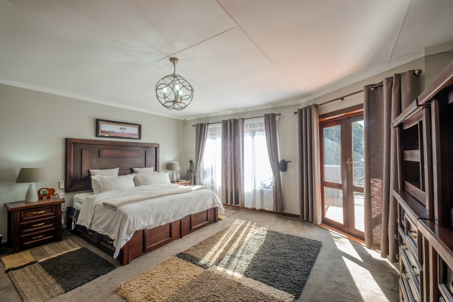 5 Bedroom Property for Sale in Moreleta Park Gauteng