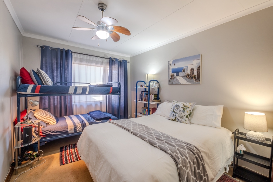 5 Bedroom Property for Sale in Moreleta Park Gauteng