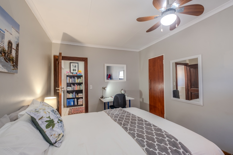 5 Bedroom Property for Sale in Moreleta Park Gauteng