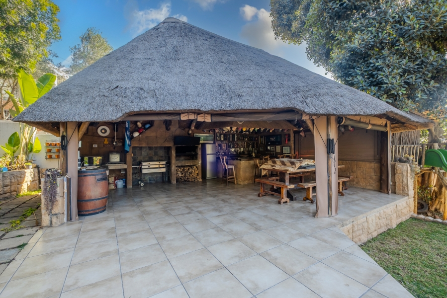 5 Bedroom Property for Sale in Moreleta Park Gauteng