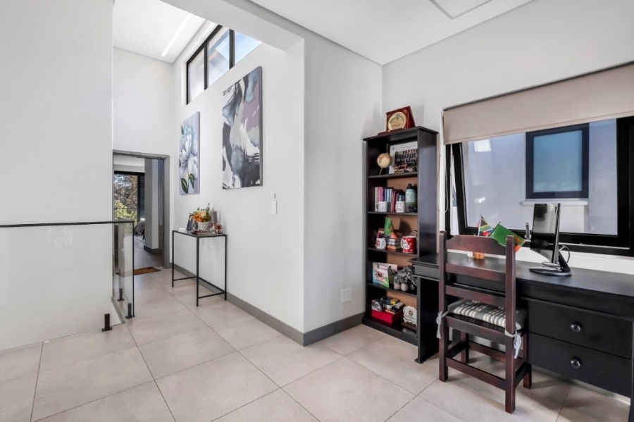 To Let 3 Bedroom Property for Rent in Bryanston Gauteng