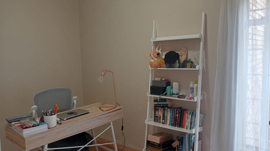 2 Bedroom Property for Sale in Mooikloof Ridge Gauteng