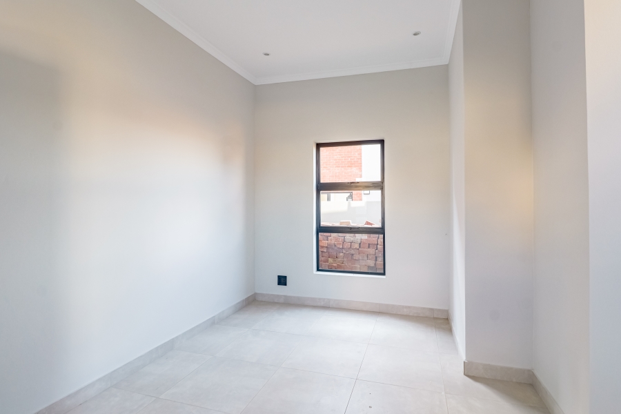 3 Bedroom Property for Sale in Six Fountains Residential Estate Gauteng