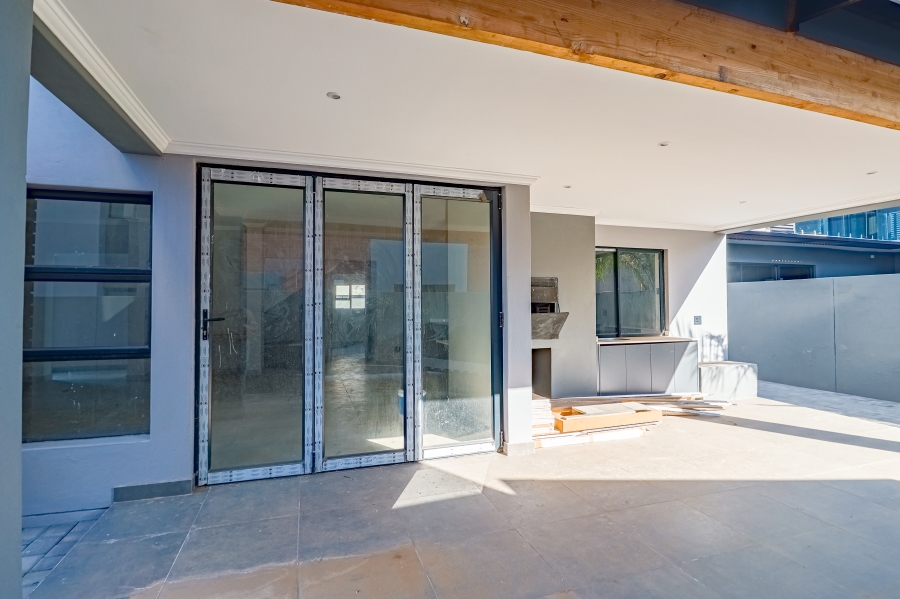 3 Bedroom Property for Sale in Six Fountains Residential Estate Gauteng