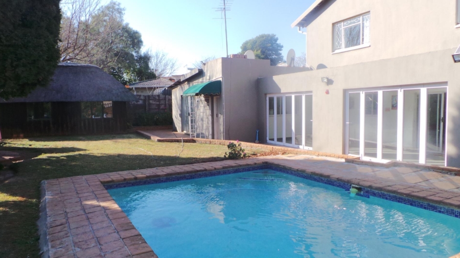5 Bedroom Property for Sale in Wychwood Gauteng