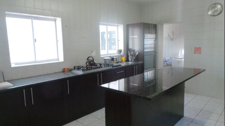 5 Bedroom Property for Sale in Wychwood Gauteng